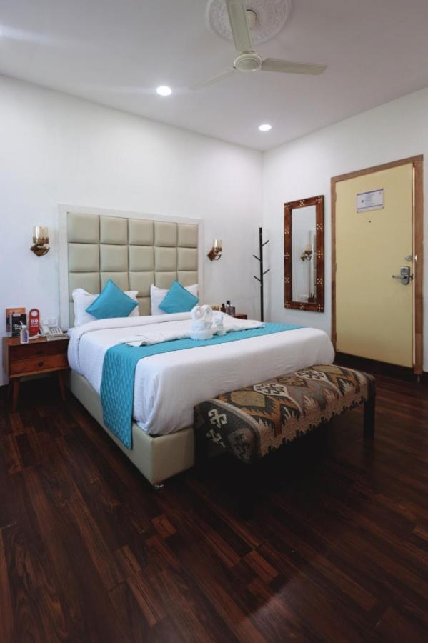 Hinduja Haveli Gulab Sagar Hotel จ๊อดปูร์ ภายนอก รูปภาพ