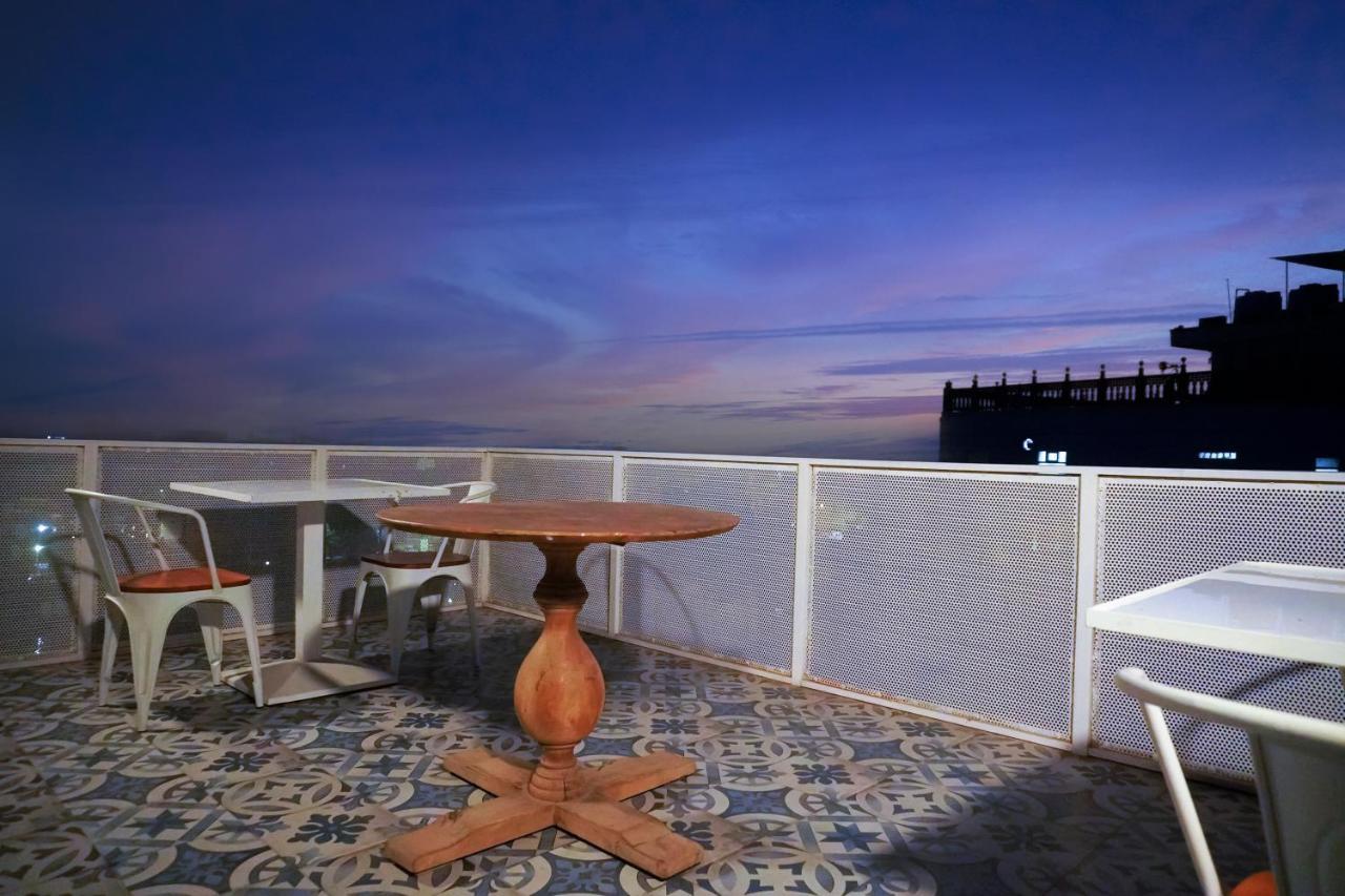 Hinduja Haveli Gulab Sagar Hotel จ๊อดปูร์ ภายนอก รูปภาพ
